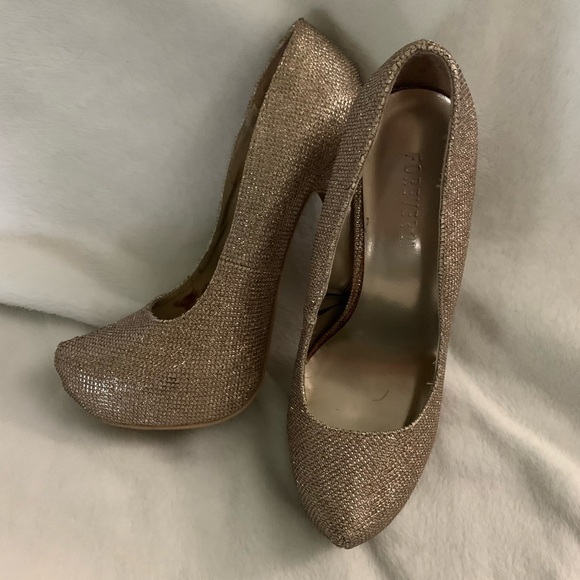 Gold Sparkle Heels - Picture 2 of 4